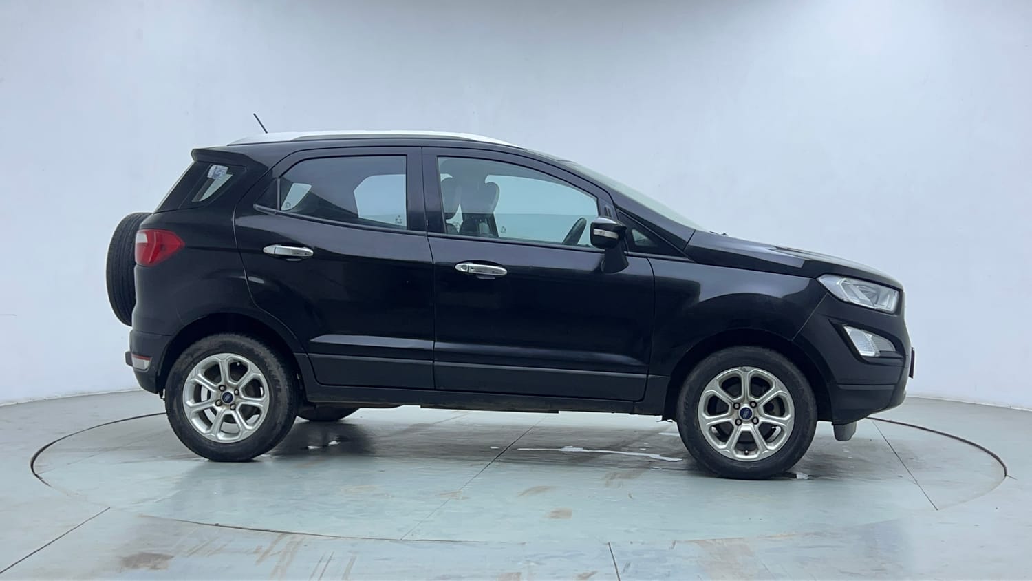 Used 2019 Ford EcoSport Titanium + 1.5L Ti-VCT AT Petrol Automatic exterior RIGHT SIDE VIEW