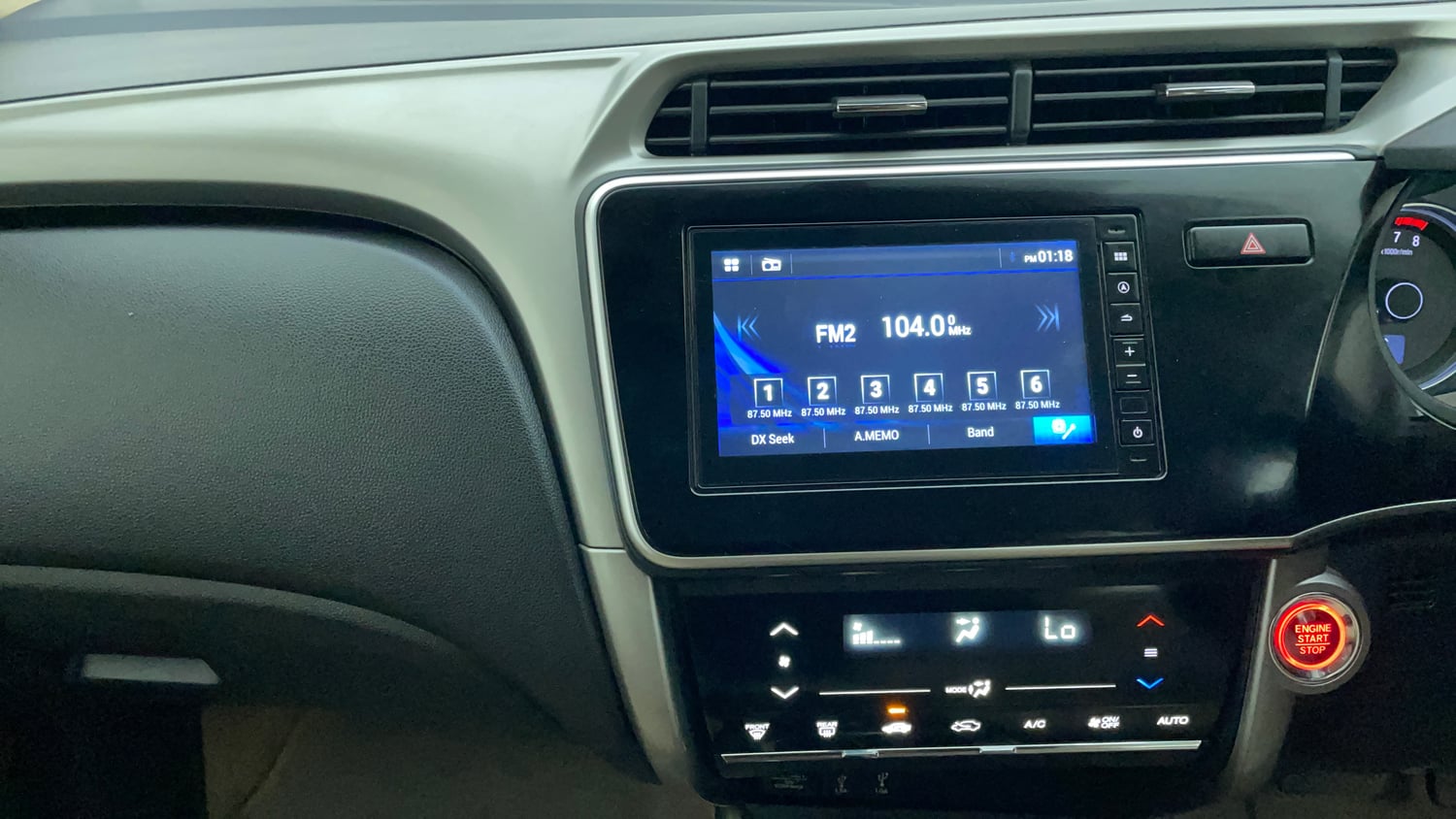 Used 2020 Honda City VX CVT Petrol Petrol Automatic interior MUSIC SYSTEM & AC CONTROL VIEW
