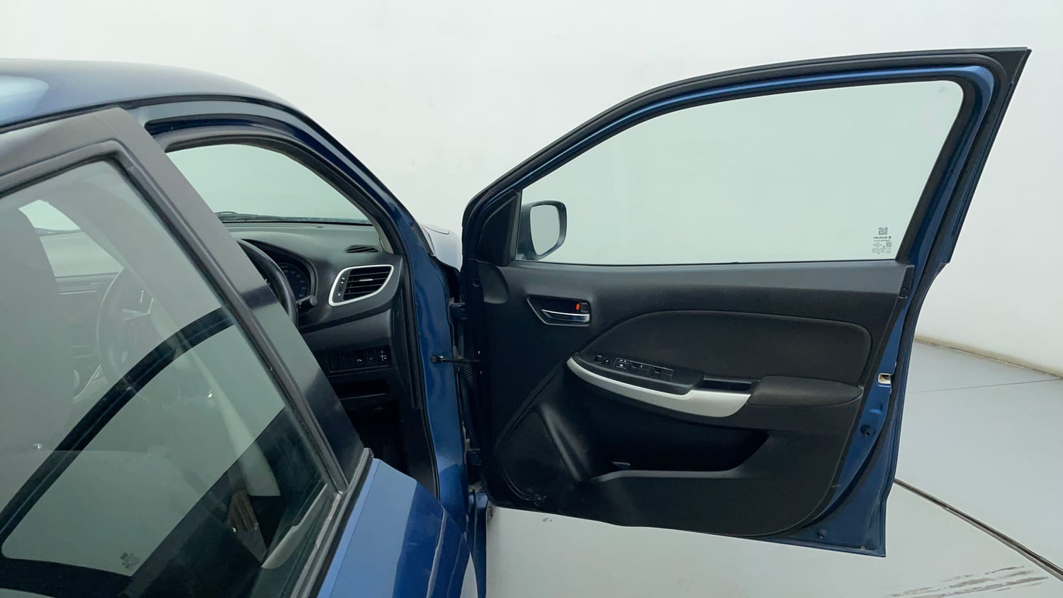 Used 2017 Maruti Suzuki Baleno Delta 1.2 Petrol Manual interior RIGHT FRONT DOOR OPEN VIEW