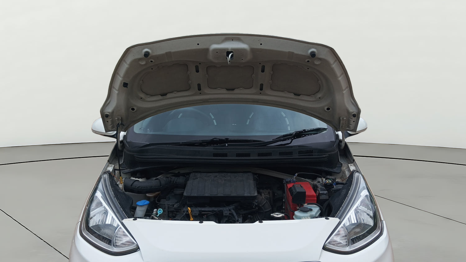 Used 2018 Hyundai Xcent SX Petrol Manual engine ENGINE & BONNET OPEN FRONT VIEW