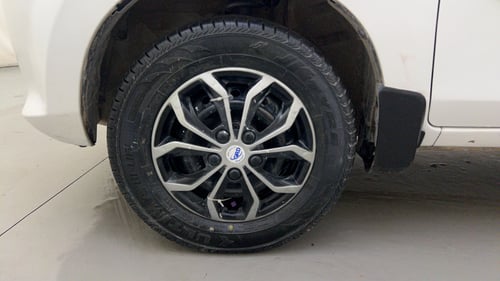 Used 2014 Maruti Suzuki Alto 800 Lxi Petrol Manual tyres LEFT FRONT TYRE RIM VIEW