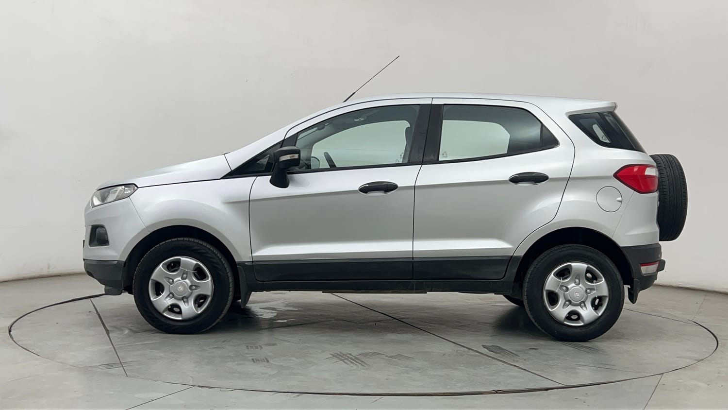 Used 2016 Ford EcoSport Ambiente 1.5L TDCi Diesel Manual exterior LEFT SIDE VIEW
