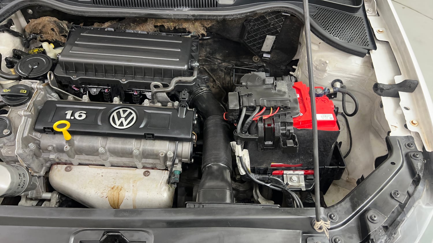 Used 2014 Volkswagen Vento Highline Petrol Petrol Manual engine ENGINE LEFT SIDE VIEW