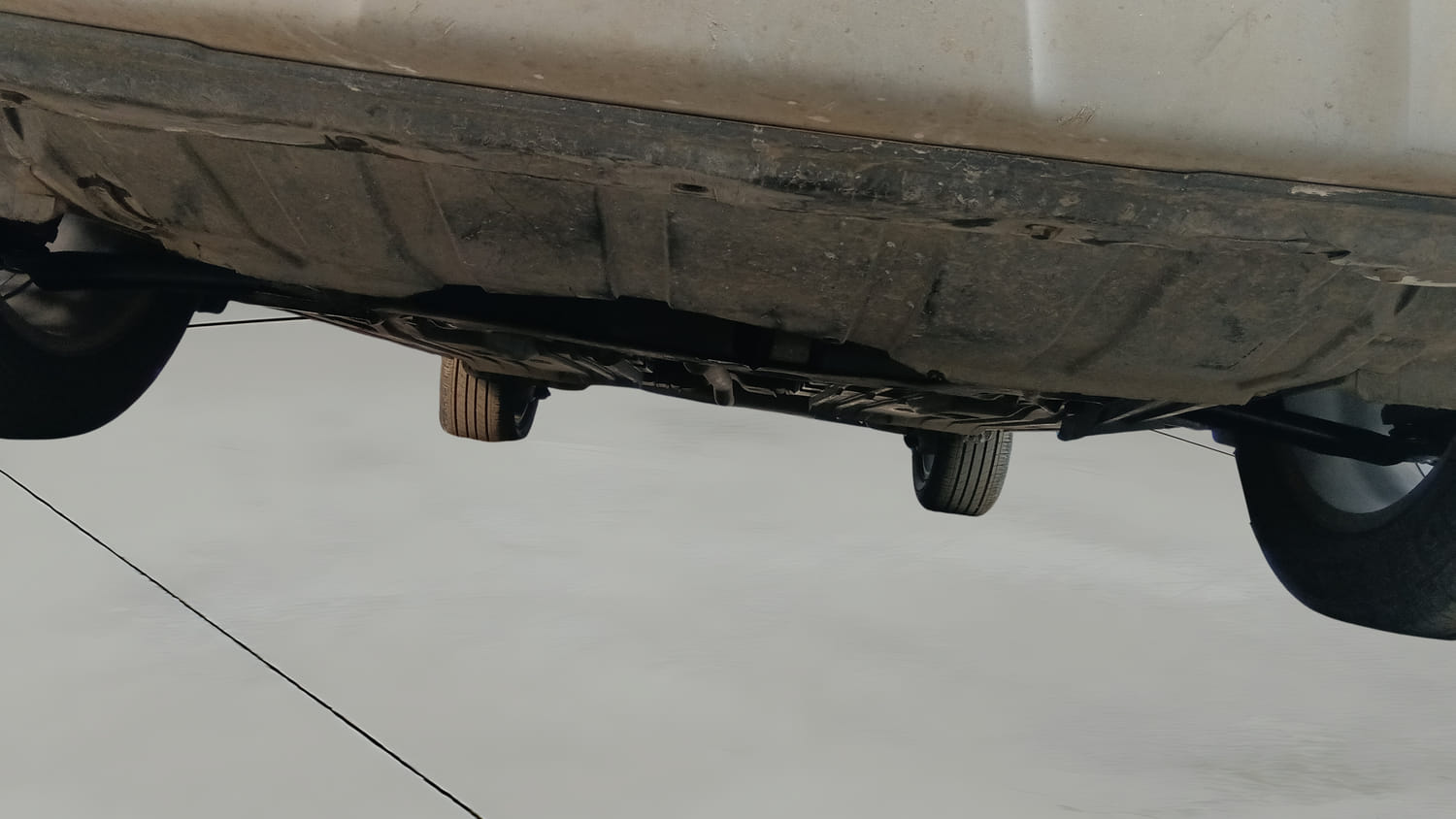 Used 2019 Maruti Suzuki Vitara Brezza [2016-2020] ZDi Diesel Manual extra FRONT LEFT UNDERBODY VIEW