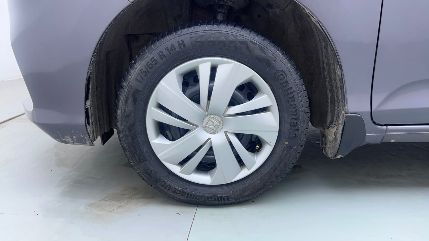 Used 2019 Honda Amaze 1.2 S MT Petrol Petrol Manual tyres LEFT FRONT TYRE RIM VIEW