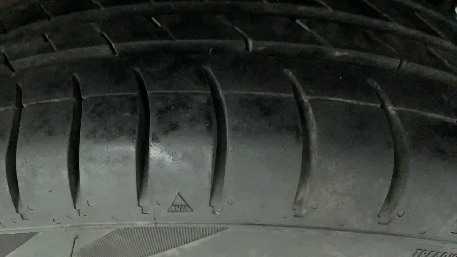 Used 2018 Hyundai Grand i10 Magna 1.2 Kappa VTVT Petrol Manual tyres LEFT REAR TYRE TREAD VIEW