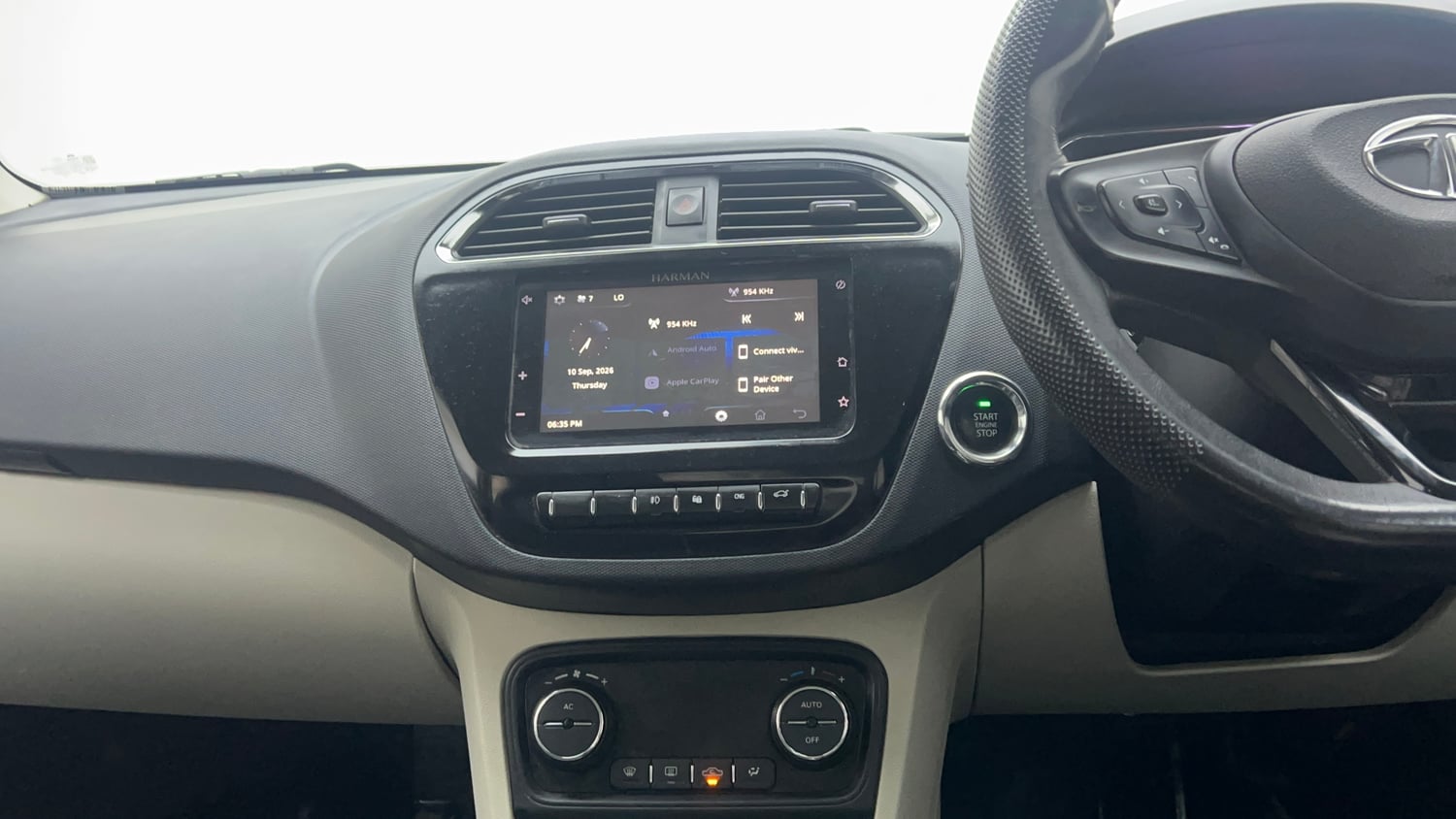 Used 2022 Tata Tigor XZ Plus CNG Cng Manual interior MUSIC SYSTEM & AC CONTROL VIEW