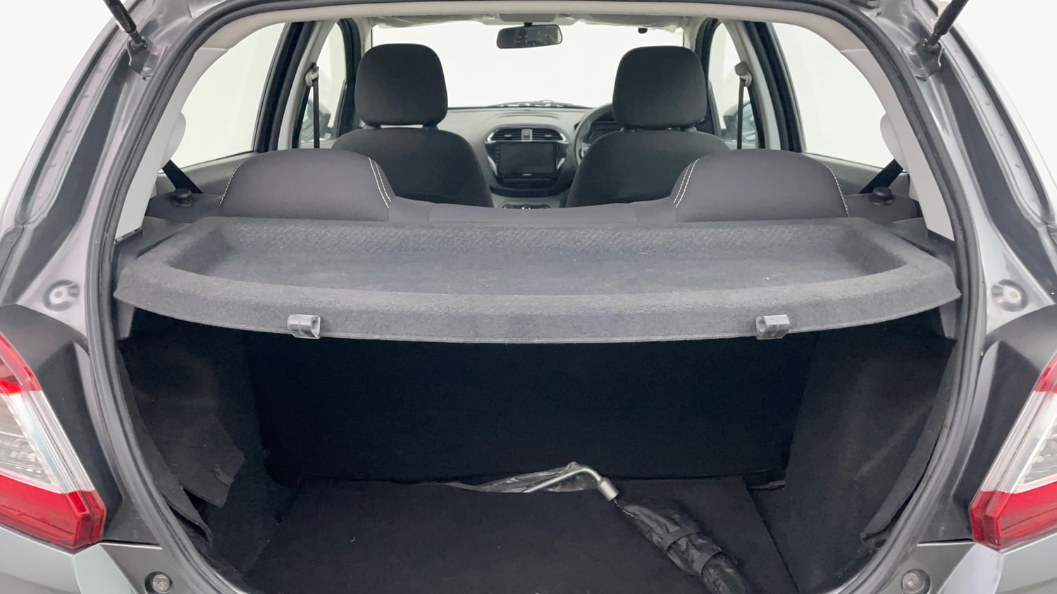 Used 2023 Tata Tiago XT (O) Petrol Manual interior DICKY INSIDE VIEW