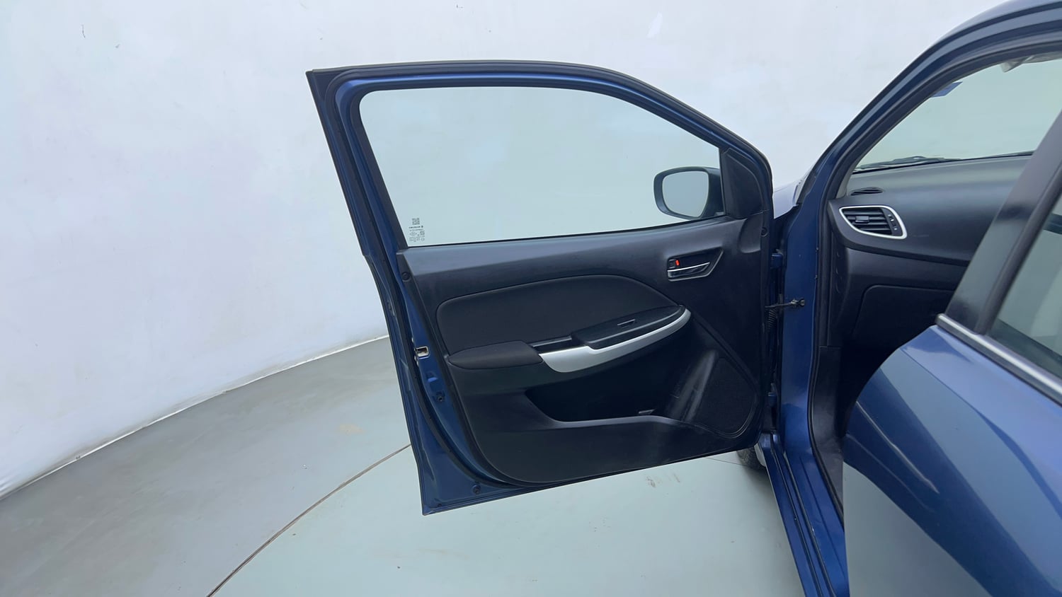 Used 2018 Maruti Suzuki Baleno Delta 1.2 Petrol Manual interior LEFT FRONT DOOR OPEN VIEW