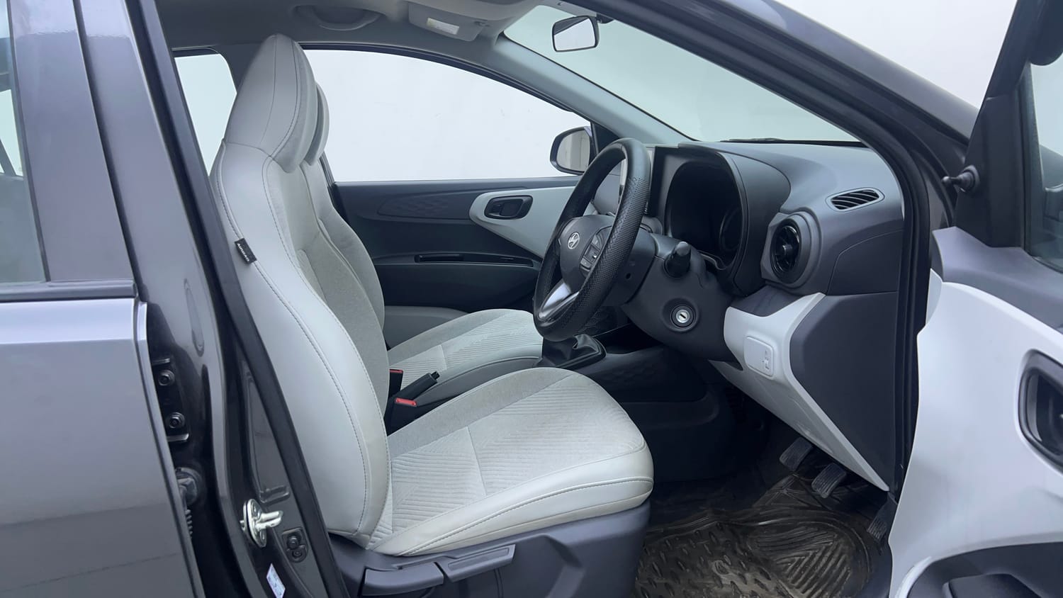 Used 2023 Hyundai Grand i10 Nios Era 1.2 Kappa VTVT Petrol Manual interior RIGHT SIDE FRONT DOOR CABIN VIEW