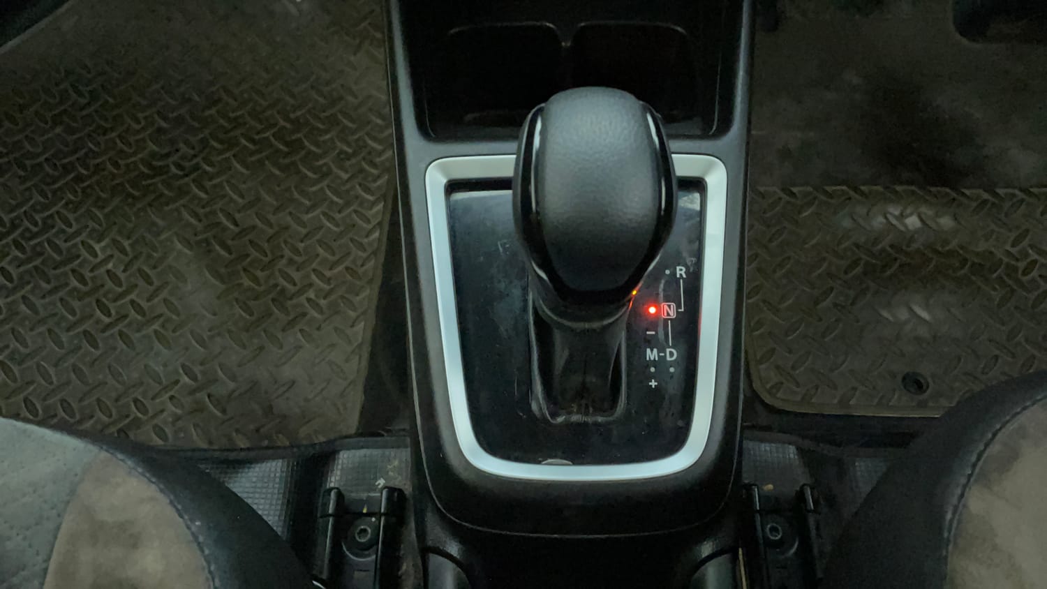 Used 2019 Maruti Suzuki Swift ZXi Plus AMT Petrol Automatic interior GEAR  KNOB VIEW