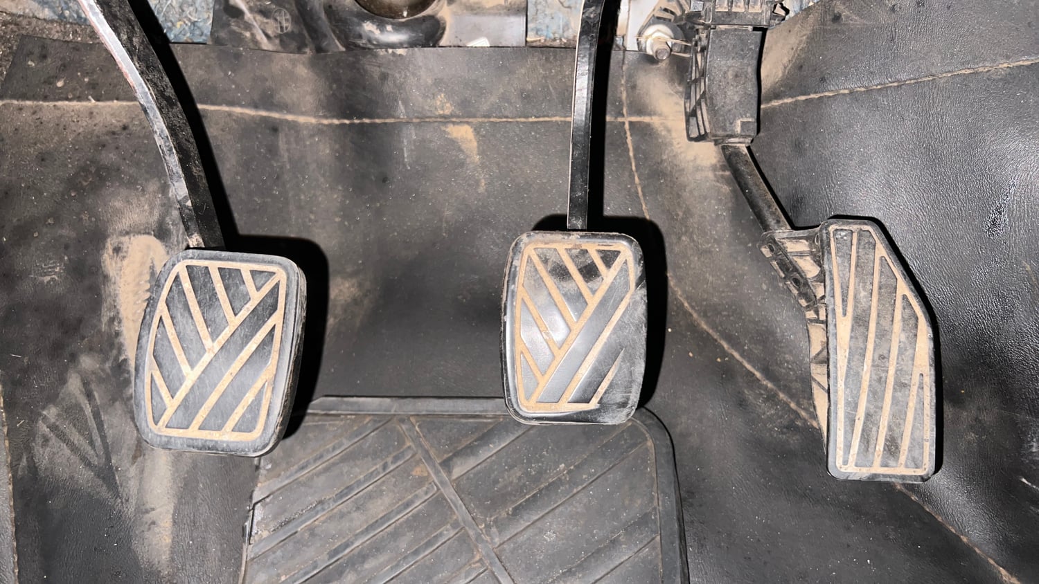 Used 2017 Maruti Suzuki Baleno Zeta 1.2 Petrol Manual interior PEDALS VIEW