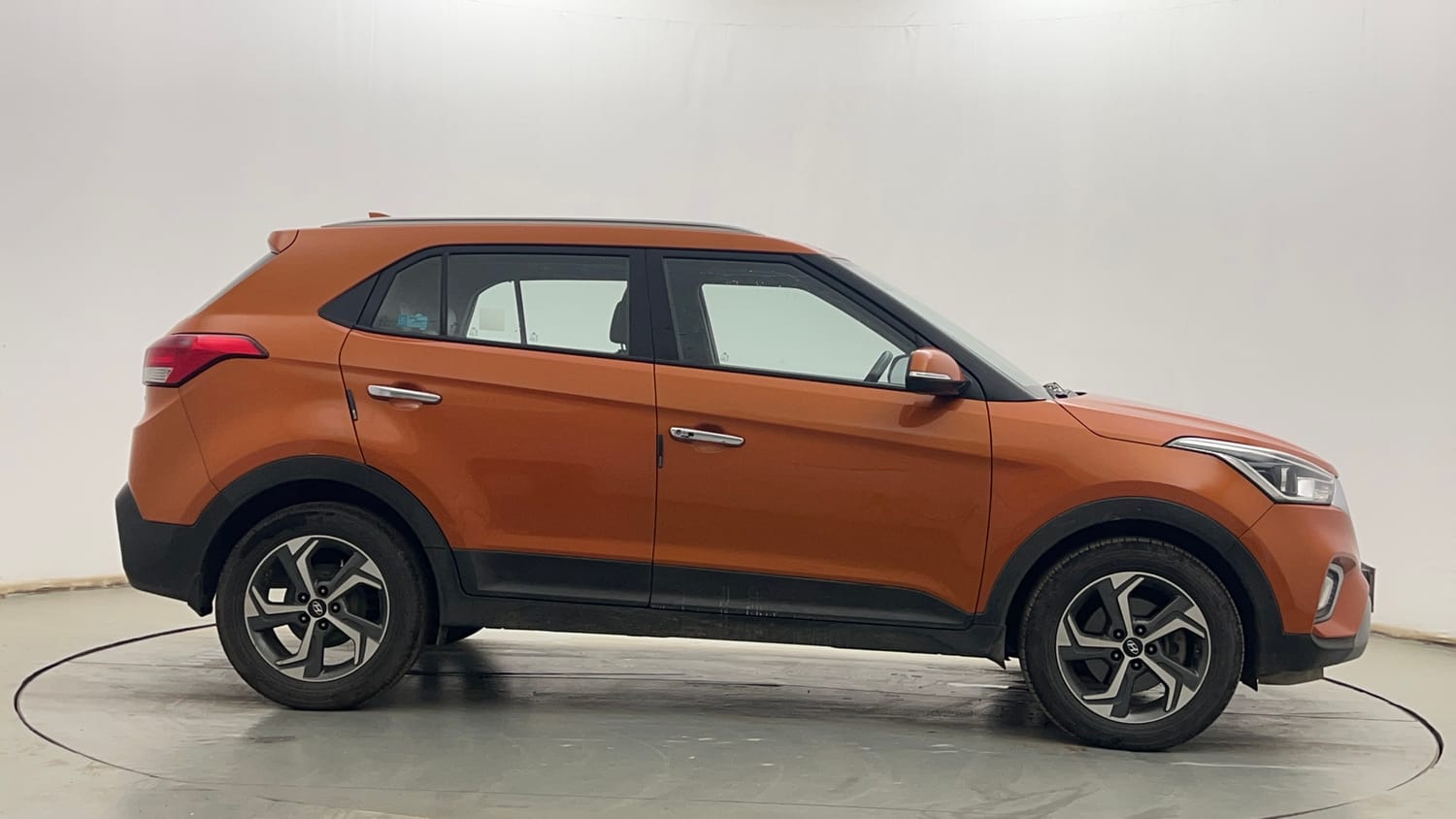 Used 2018 Hyundai Creta SX 1.6 CRDi (O) Diesel Manual exterior RIGHT SIDE VIEW