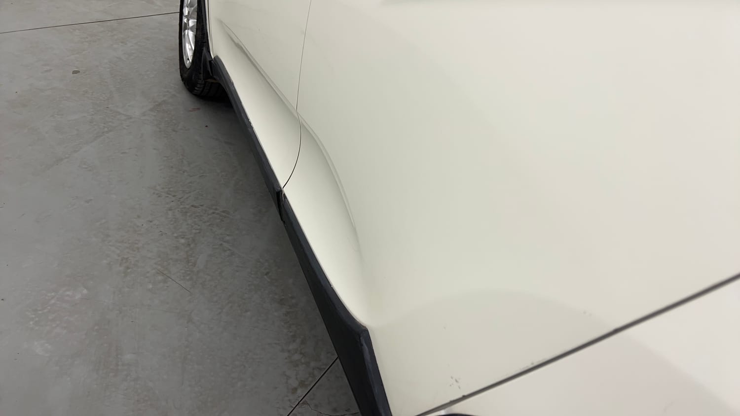 Used 2016 Mahindra KUV100 K8 6 STR Petrol Manual dents MINOR SCRATCH
