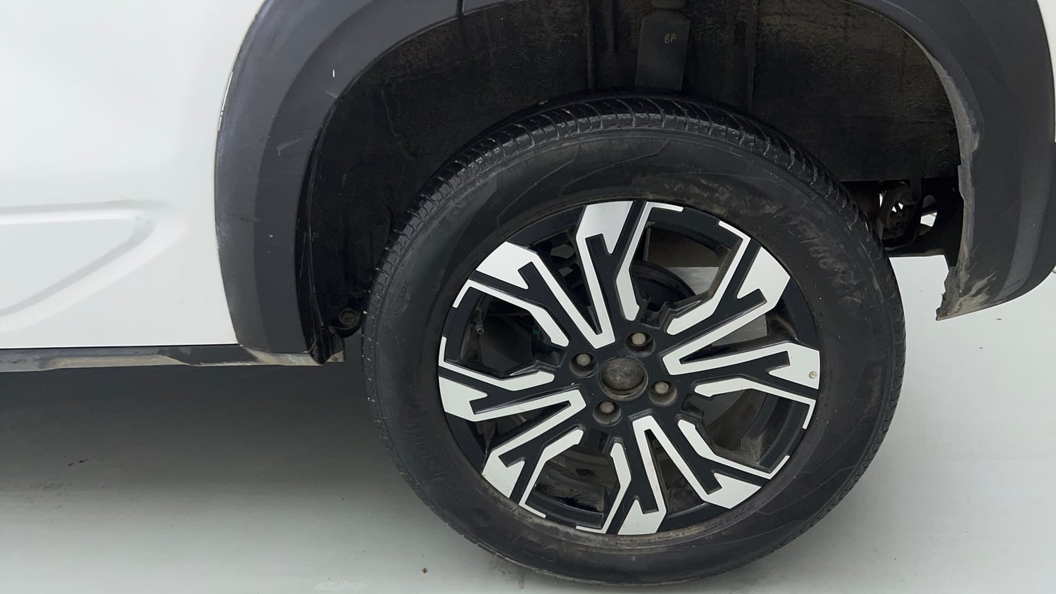Used 2022 Renault Kiger RXZ Turbo CVT Petrol Automatic tyres LEFT REAR TYRE RIM VIEW