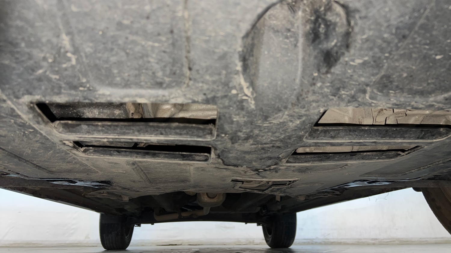 Used 2017 Hyundai Creta 1.6 SX Plus AT Petrol Petrol Automatic extra FRONT LEFT UNDERBODY VIEW