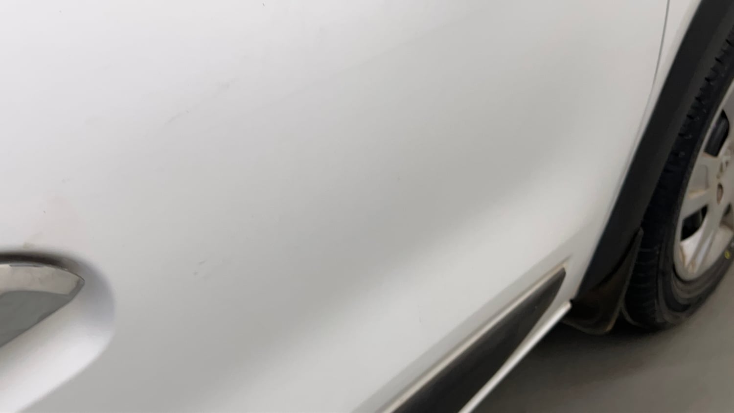 Used 2022 Renault Kwid RXT 1.0 Petrol Manual dents MINOR DENT