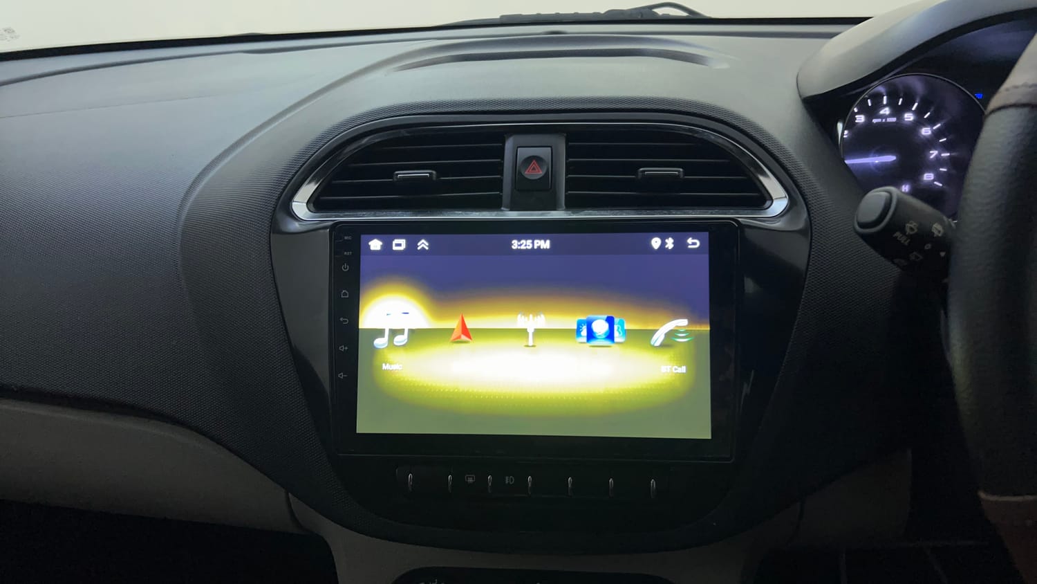 Used 2018 Tata Tiago Revotron XZA Petrol Automatic top_features Integrated (in-dash) music system
