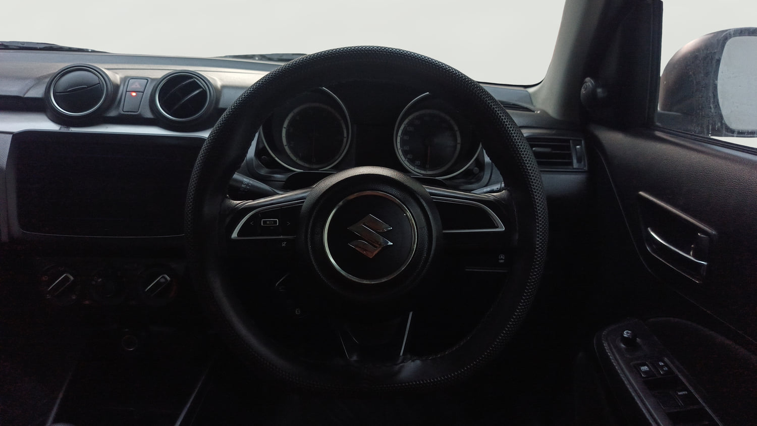 Used 2022 Maruti Suzuki Swift VXi AMT Petrol Automatic interior STEERING VIEW