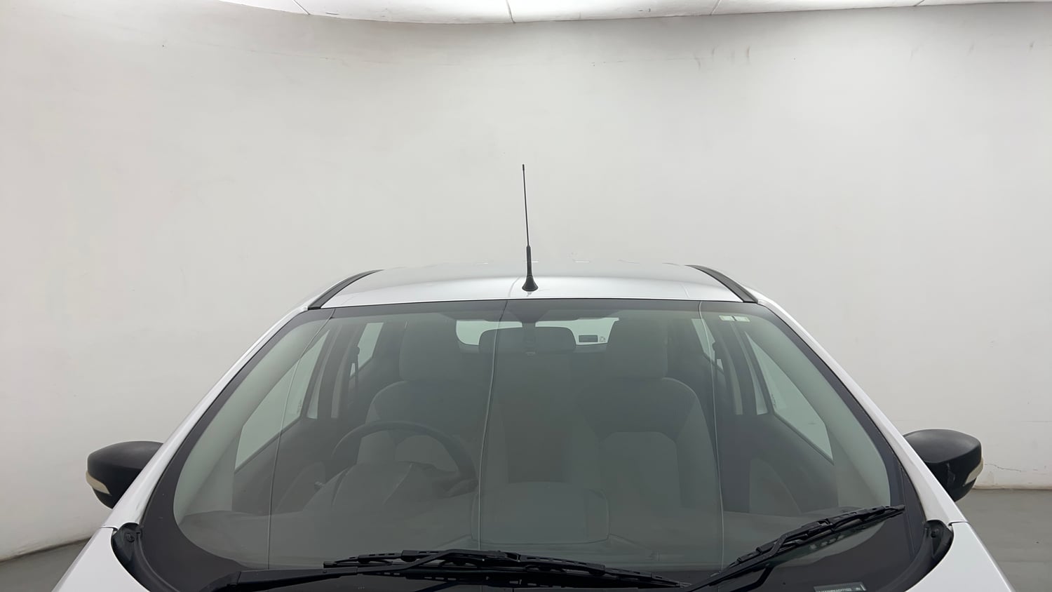 Used 2016 Ford EcoSport Ambiente 1.5L TDCi Diesel Manual exterior FRONT WINDSHIELD VIEW