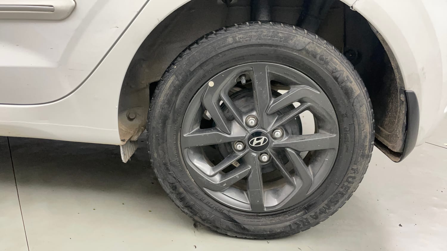 Used 2020 Hyundai Grand i10 Nios Sportz 1.2 Kappa VTVT Petrol Manual tyres LEFT REAR TYRE RIM VIEW