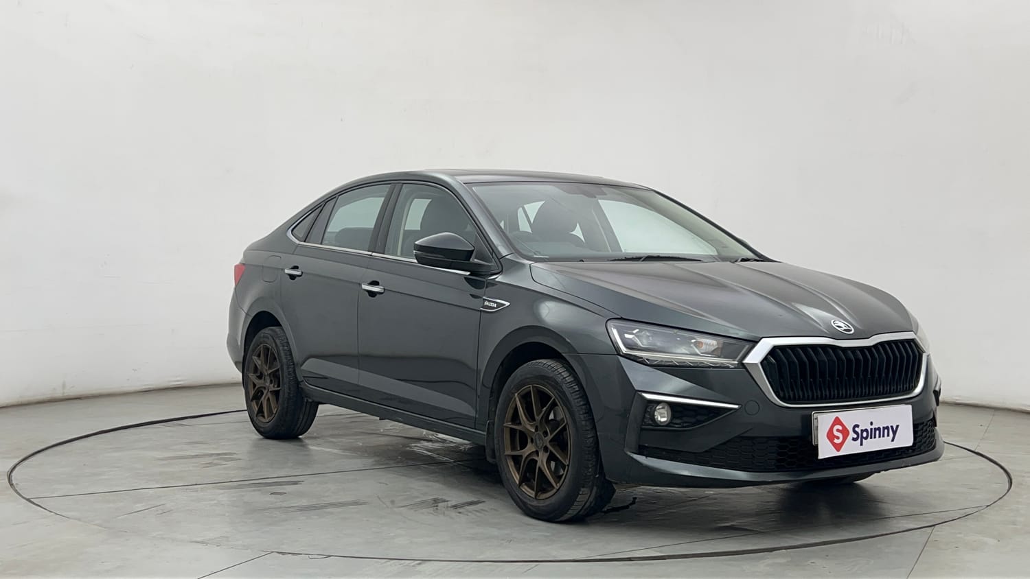 Used 2022 Skoda Slavia Style 1.0L TSI MT Petrol Manual exterior RIGHT FRONT CORNER VIEW