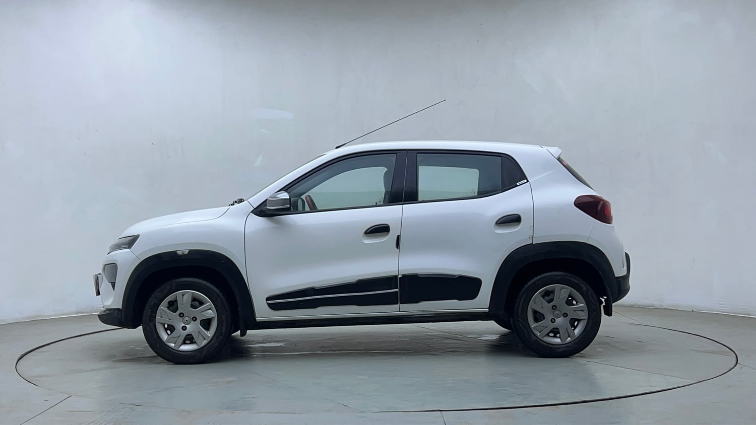 Used 2020 Renault Kwid 1.0 RXT Opt Petrol Manual exterior LEFT SIDE VIEW