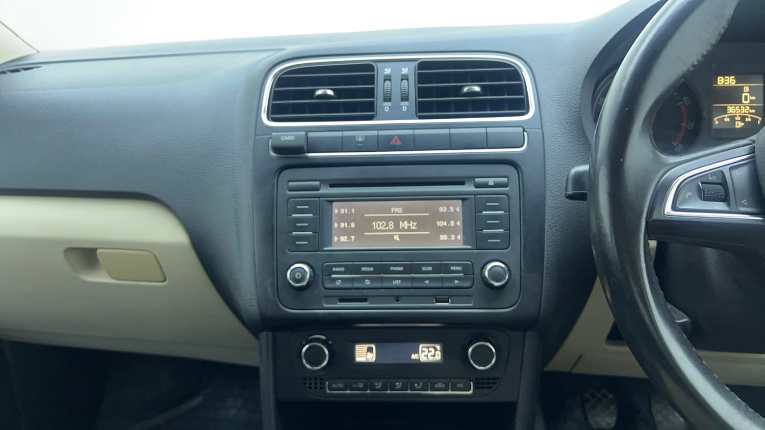 Used 2018 Skoda Rapid Ambition 1.6 MPI Petrol Manual top_features Integrated (in-dash) music system