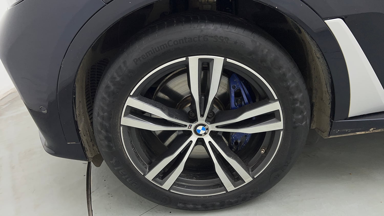 Used 2021 BMW X7 xDrive40i M Sport Petrol Automatic tyres LEFT FRONT TYRE RIM VIEW