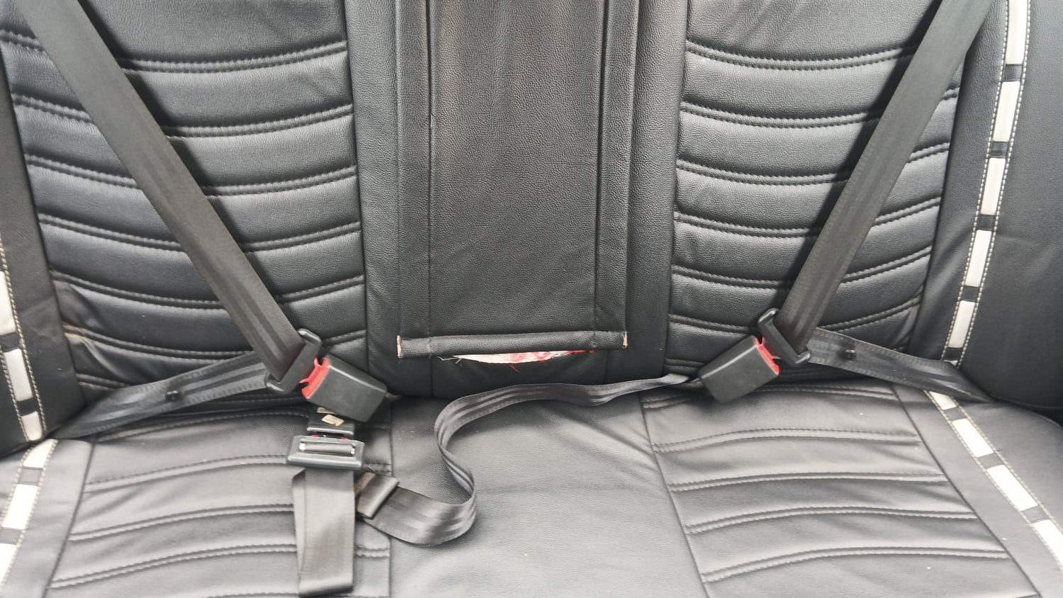 Used 2018 Hyundai Xcent SX Petrol Manual interior REAR SEAT CONDITION VIEW