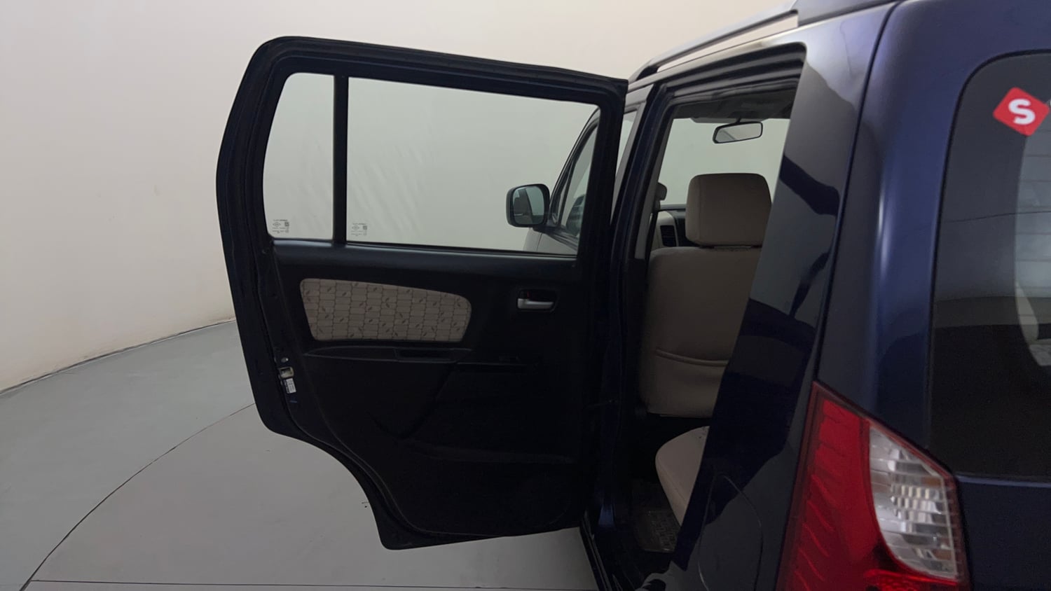 Used 2017 Maruti Suzuki Wagon R 1.0 VXI AMT Petrol Automatic interior LEFT REAR DOOR OPEN VIEW