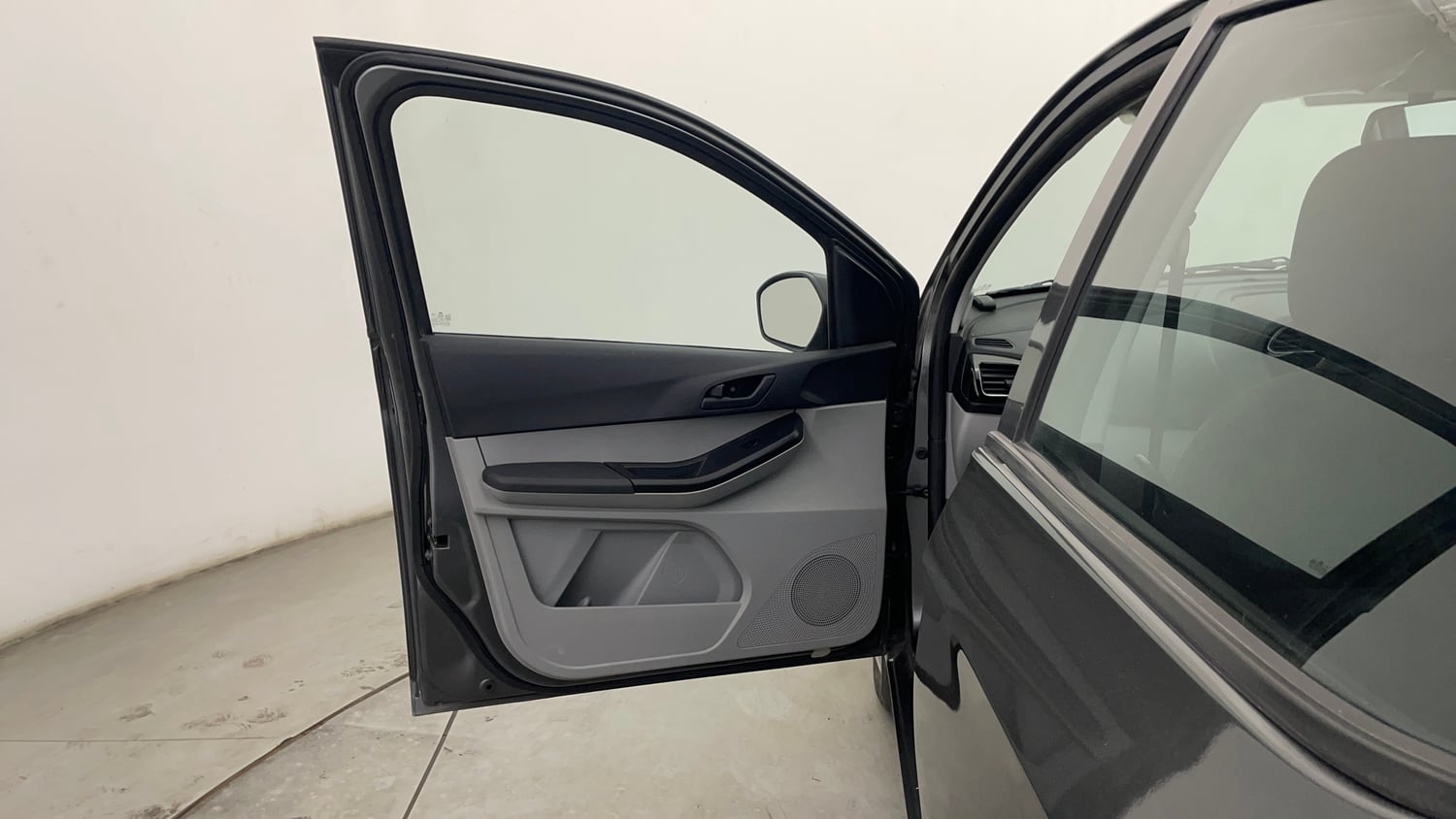 Used 2023 Tata Tiago XT (O) Petrol Manual interior LEFT FRONT DOOR OPEN VIEW