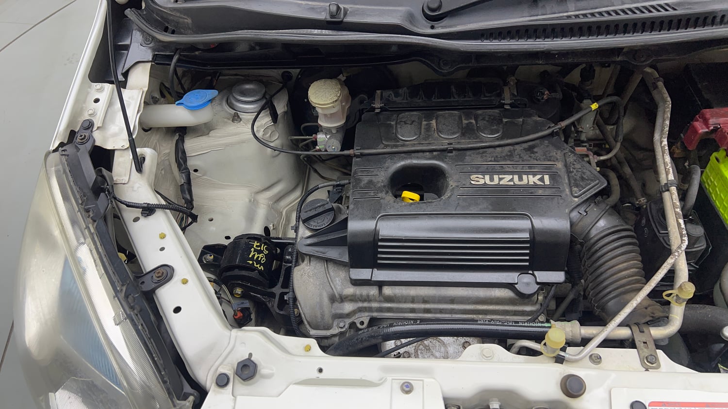Used 2013 Maruti Suzuki Wagon R LXI Petrol Manual engine ENGINE RIGHT SIDE VIEW