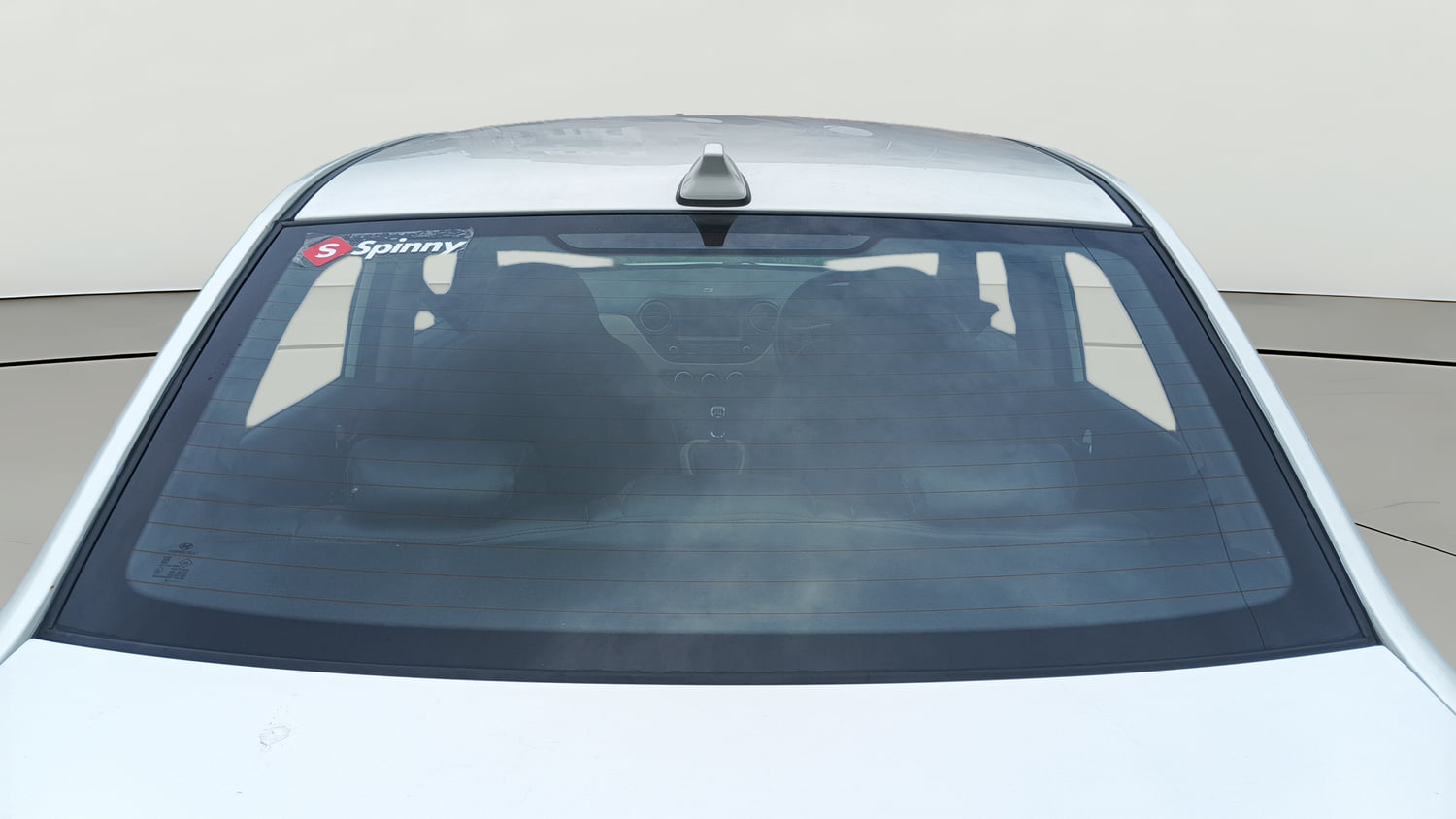 Used 2018 Hyundai Xcent SX Petrol Manual exterior BACK WINDSHIELD VIEW