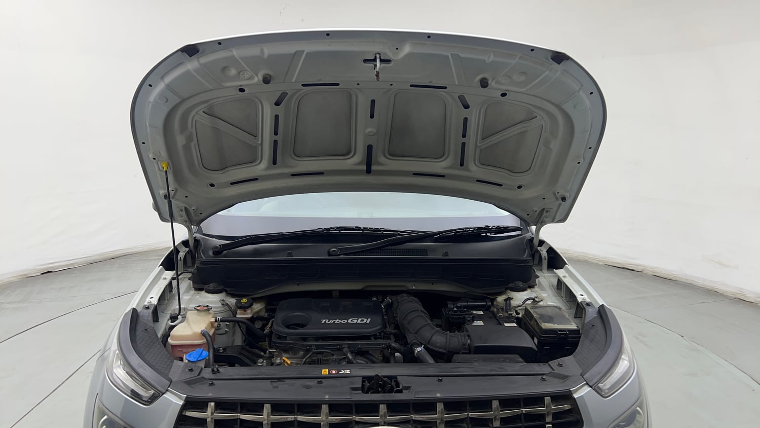 Used 2022 Hyundai Venue S (O) 1.0 Turbo DCT Petrol Automatic engine ENGINE & BONNET OPEN FRONT VIEW