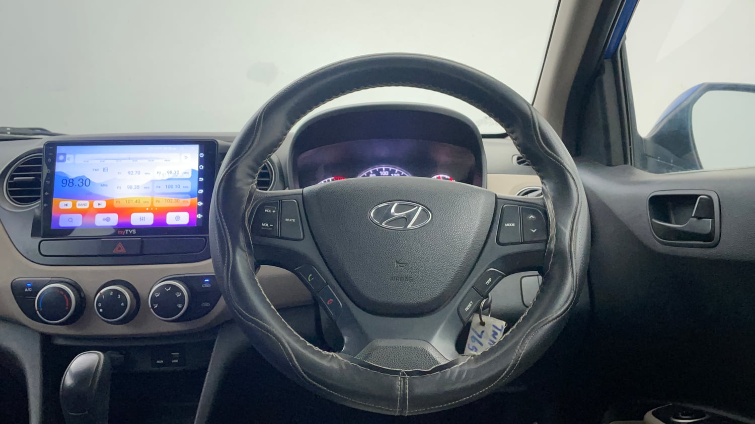 Used 2018 Hyundai Grand i10 Magna AT 1.2 Kappa VTVT Petrol Automatic interior STEERING VIEW