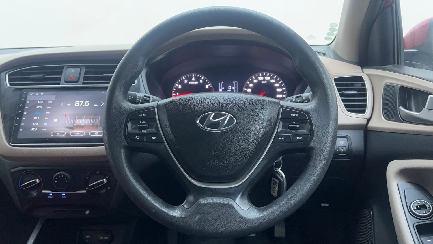 Used 2019 Hyundai Elite i20 Magna Plus 1.2 Petrol Manual interior STEERING VIEW