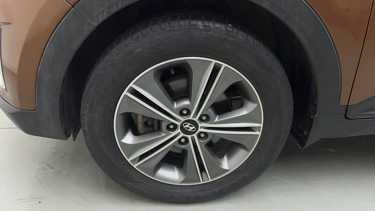 Used 2017 Hyundai Creta 1.6 SX Plus AT Petrol Petrol Automatic tyres LEFT FRONT TYRE RIM VIEW