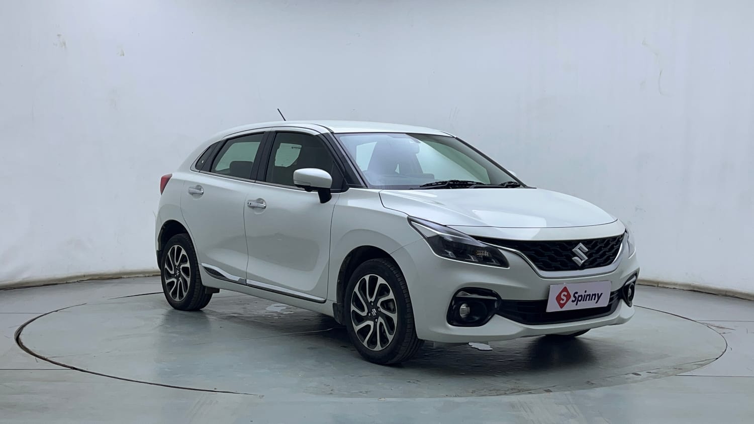 Used 2023 Maruti Suzuki Baleno Alpha AGS Petrol Automatic exterior RIGHT FRONT CORNER VIEW