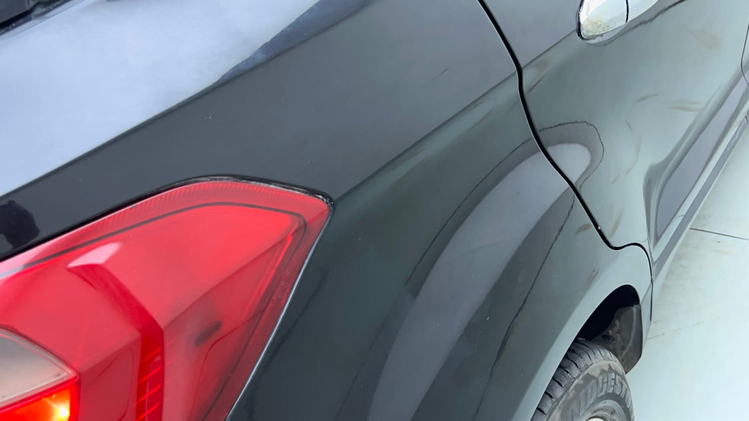 Used 2019 Ford EcoSport Titanium + 1.5L Ti-VCT AT Petrol Automatic dents MINOR SCRATCH
