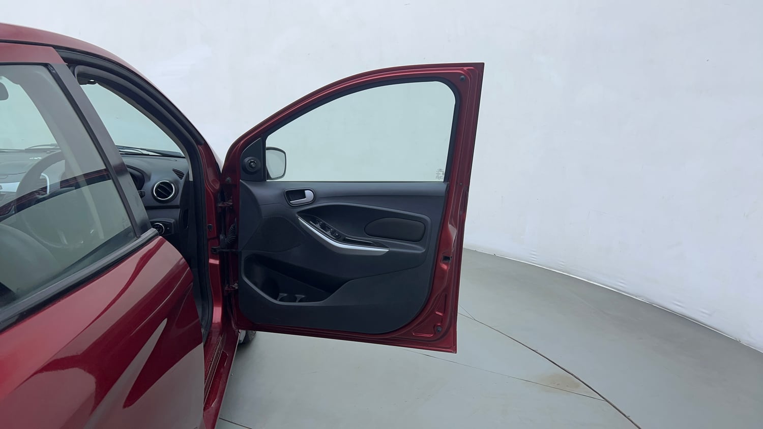 Used 2015 Ford Figo Titanium1.5 TDCi Diesel Manual interior RIGHT FRONT DOOR OPEN VIEW