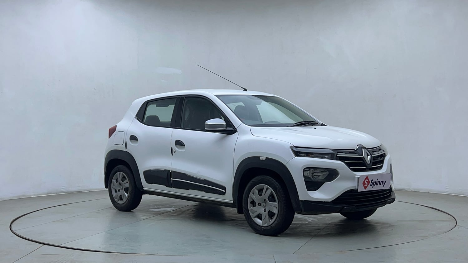 Used 2020 Renault Kwid 1.0 RXT Opt Petrol Manual exterior RIGHT FRONT CORNER VIEW