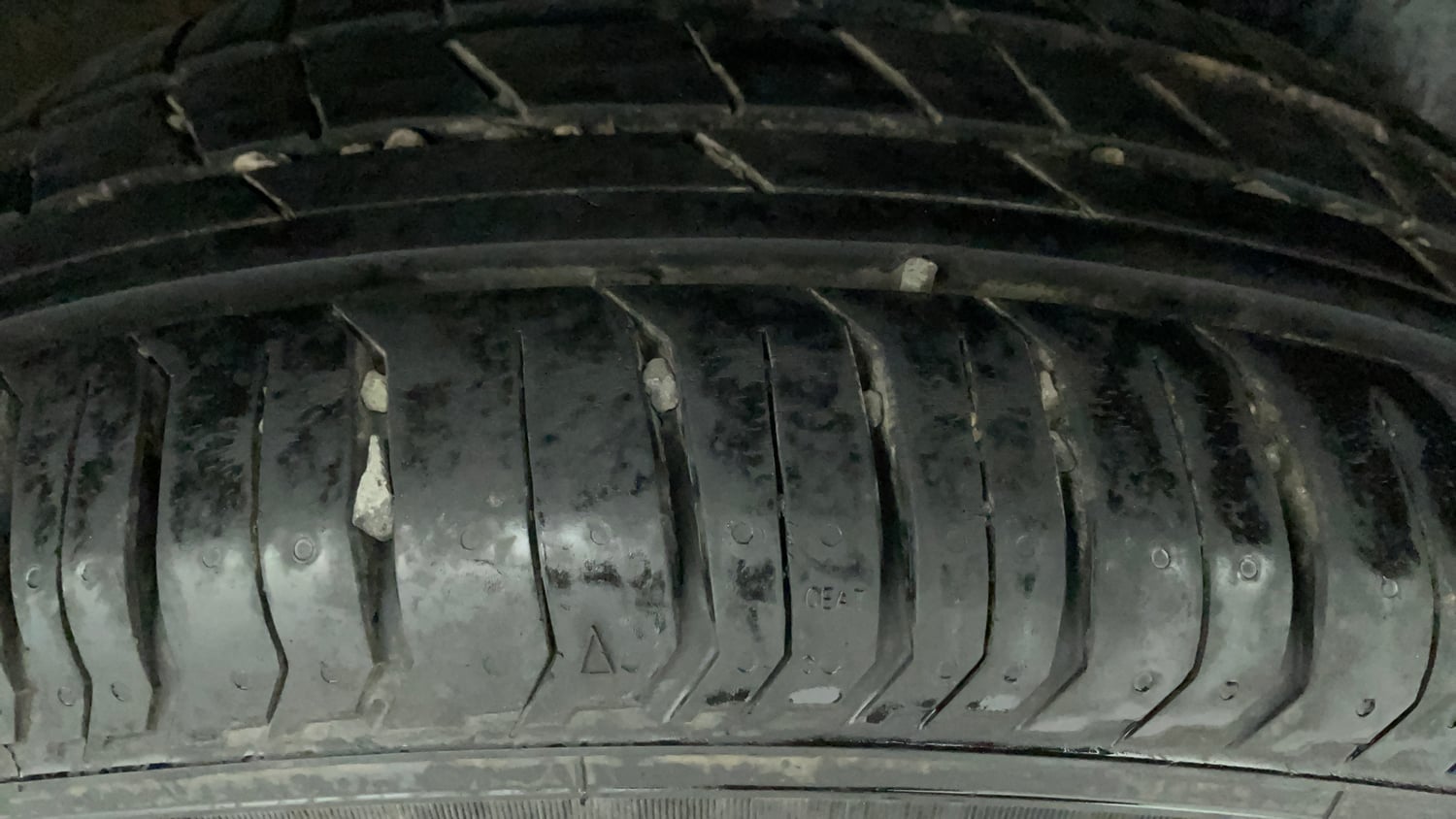 Used 2023 Tata Punch Camo Adventure Rhythm AMT Petrol Automatic tyres LEFT REAR TYRE TREAD VIEW