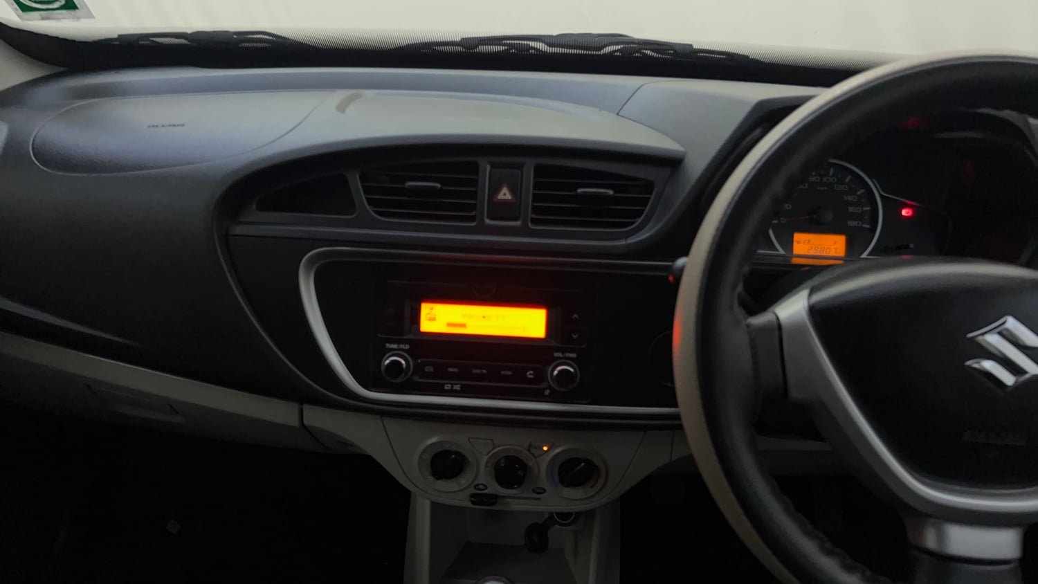 Used 2022 Maruti Suzuki Alto 800 VXi Petrol Manual interior MUSIC SYSTEM & AC CONTROL VIEW