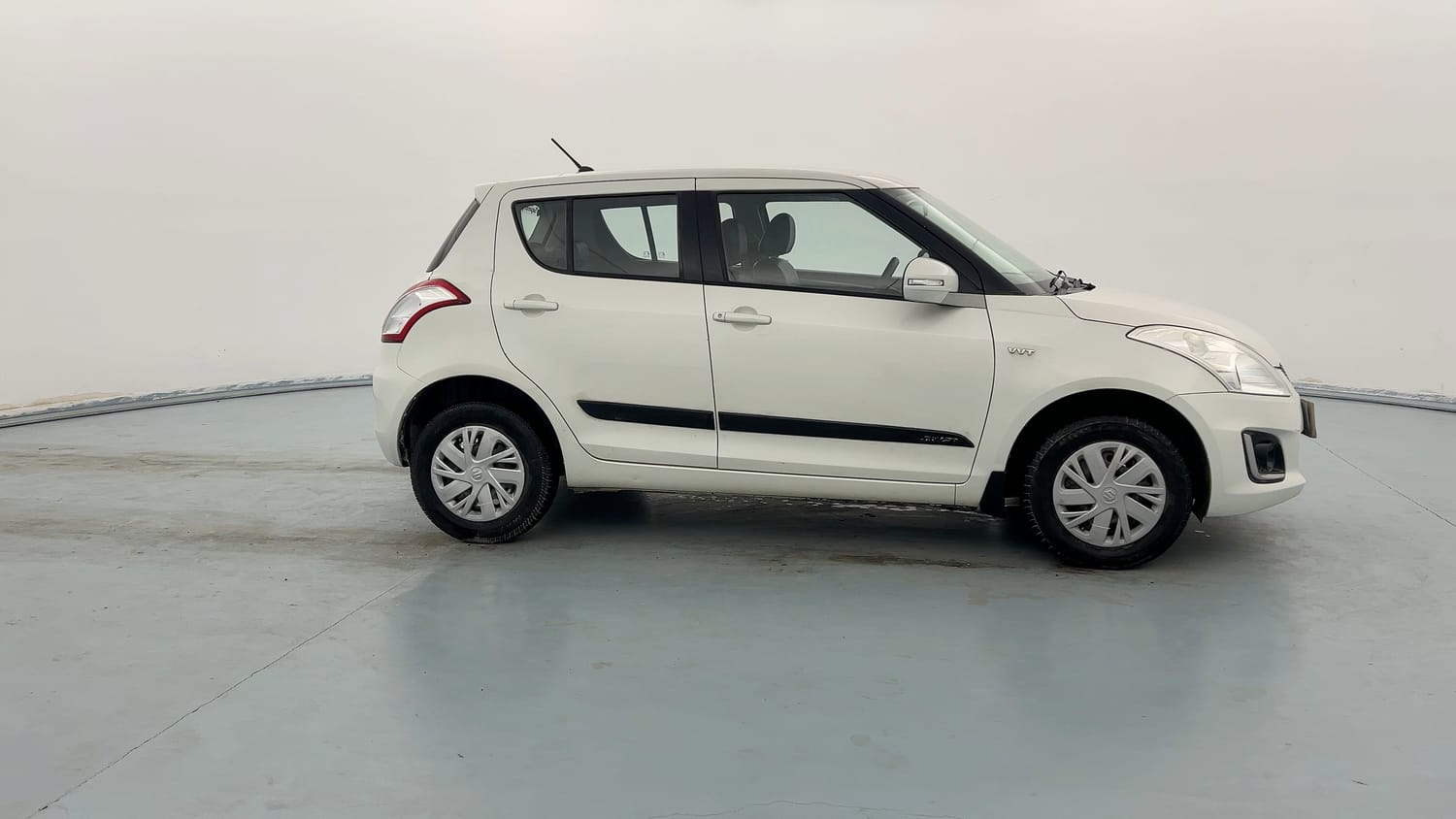 Used 2016 Maruti Suzuki Swift VXi Petrol Manual exterior RIGHT SIDE VIEW