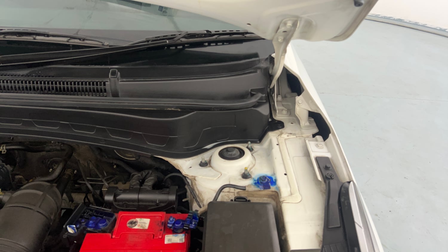 Used 2020 Kia Seltos GTX Plus DCT 1.4 Petrol Automatic engine ENGINE LEFT SIDE HINGE & APRON VIEW