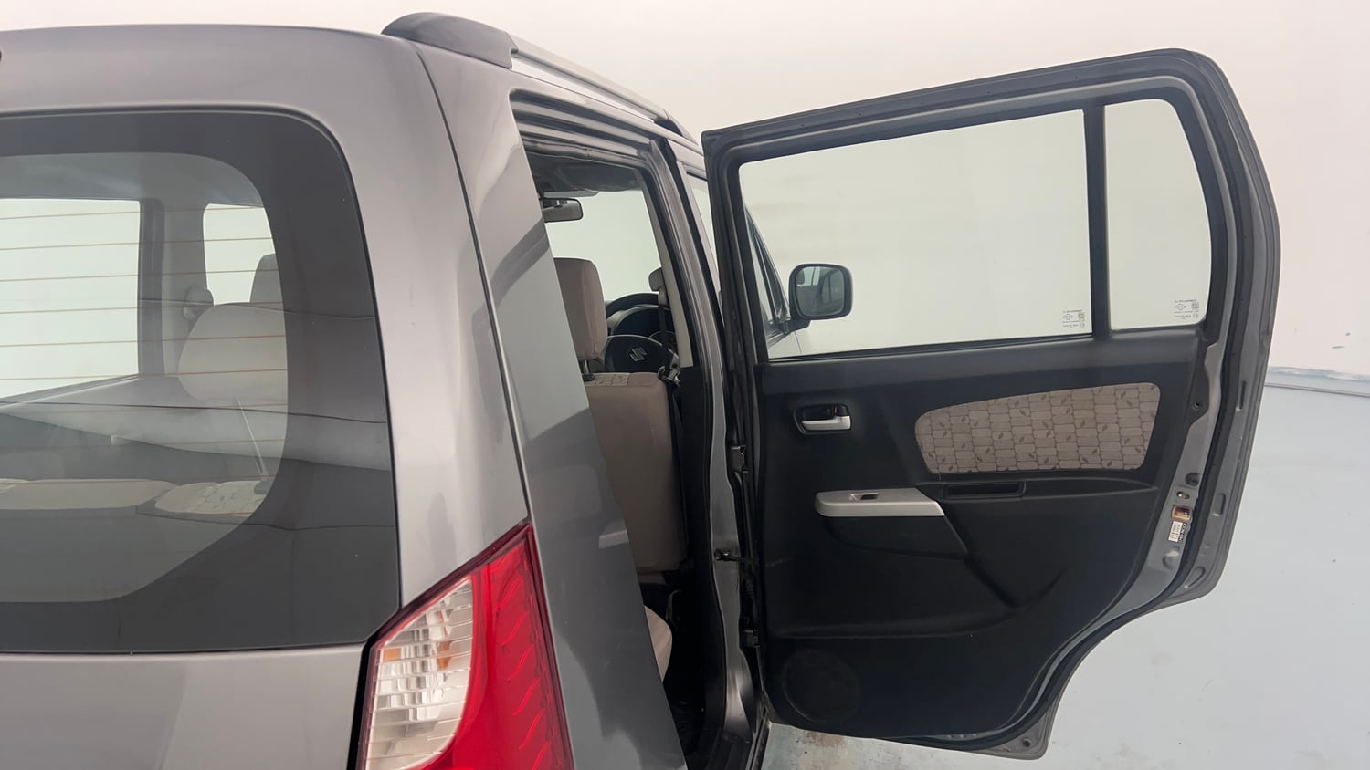 Used 2015 Maruti Suzuki Wagon R VXI Petrol Manual interior RIGHT REAR DOOR OPEN VIEW