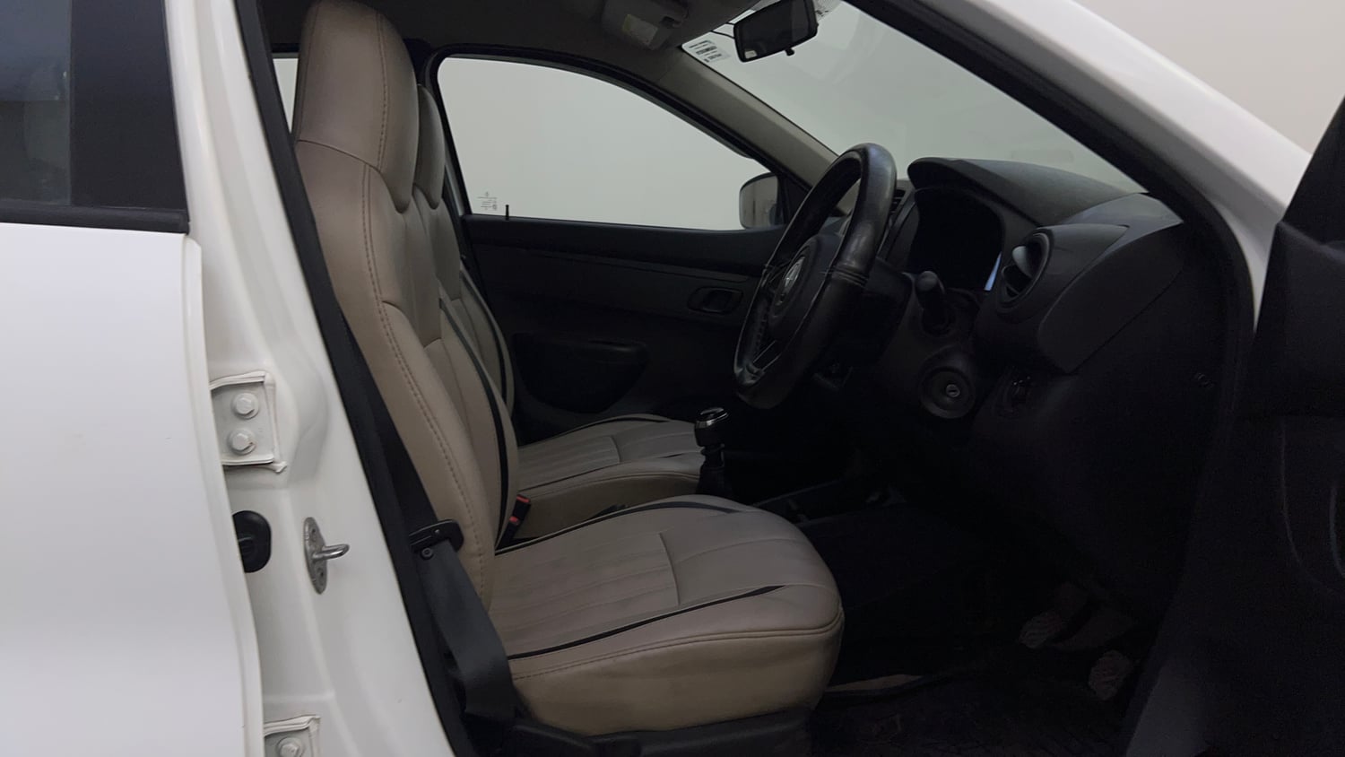 Used 2022 Renault Kwid RXT 1.0 Petrol Manual interior RIGHT SIDE FRONT DOOR CABIN VIEW
