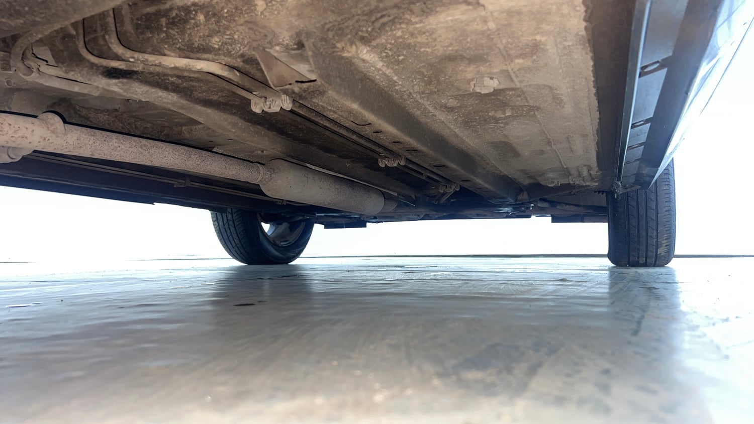 Used 2021 Nissan Magnite XV Premium Turbo CVT Petrol Automatic extra REAR RIGHT UNDERBODY VIEW