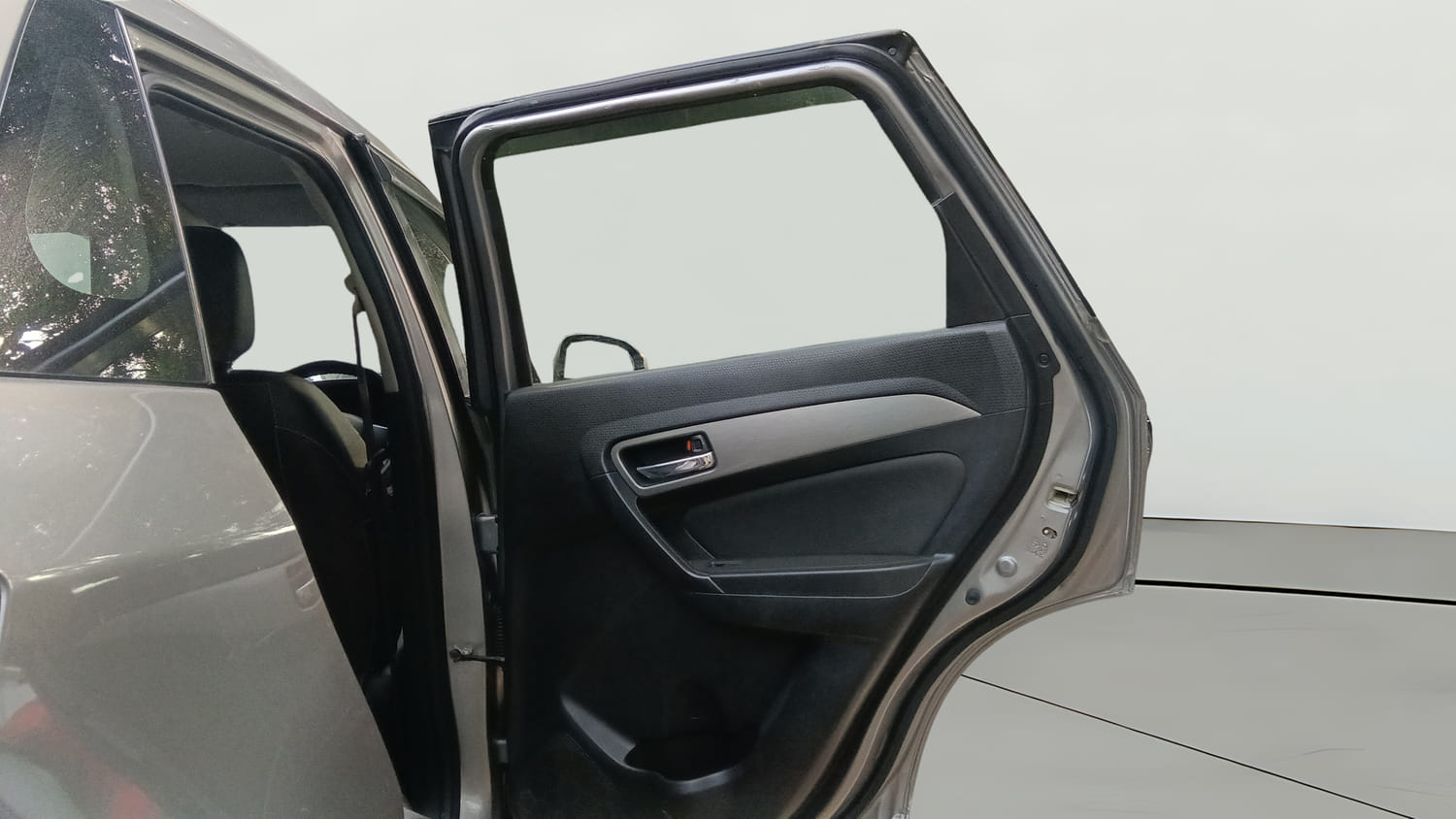 Used 2019 Maruti Suzuki Vitara Brezza [2016-2020] ZDi Diesel Manual interior RIGHT REAR DOOR OPEN VIEW